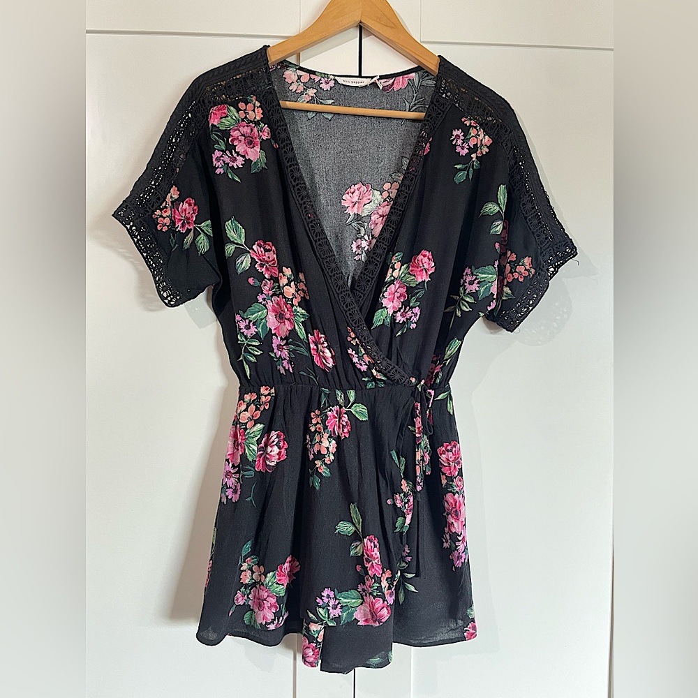 Floral romper size small